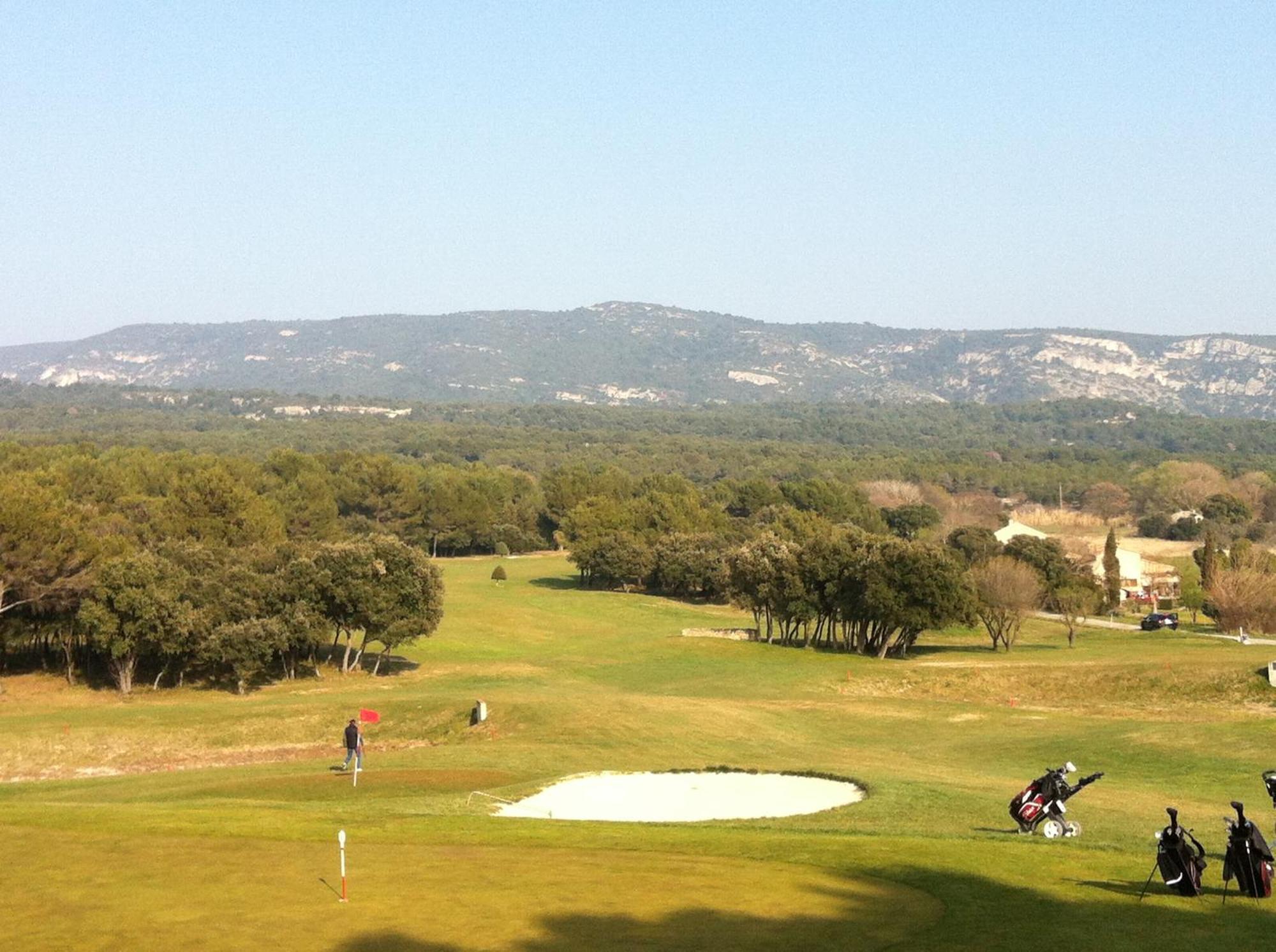 La Pinede Du Golf Apartamento LʼIsle-sur-la-Sorgue Exterior foto